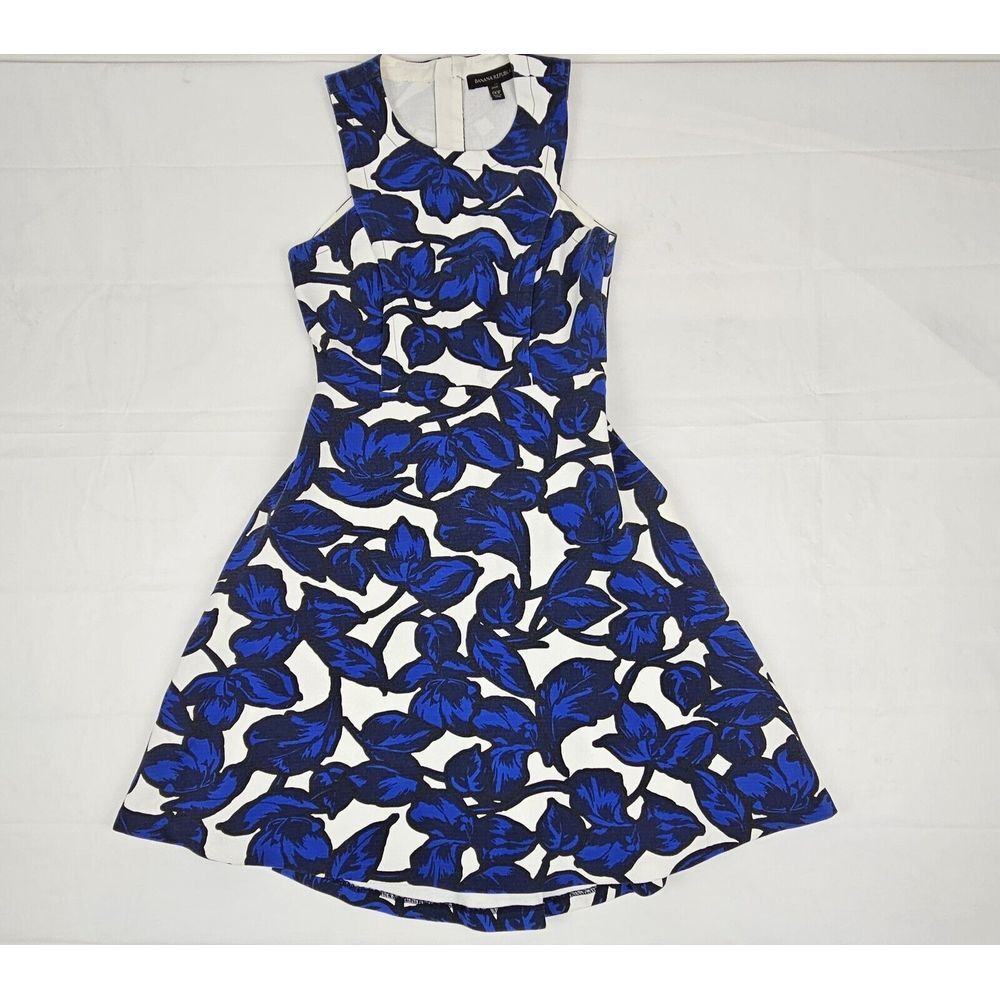 Banana Republic Dress Womens Petite. A-Line Floral Sleeveless Blue White